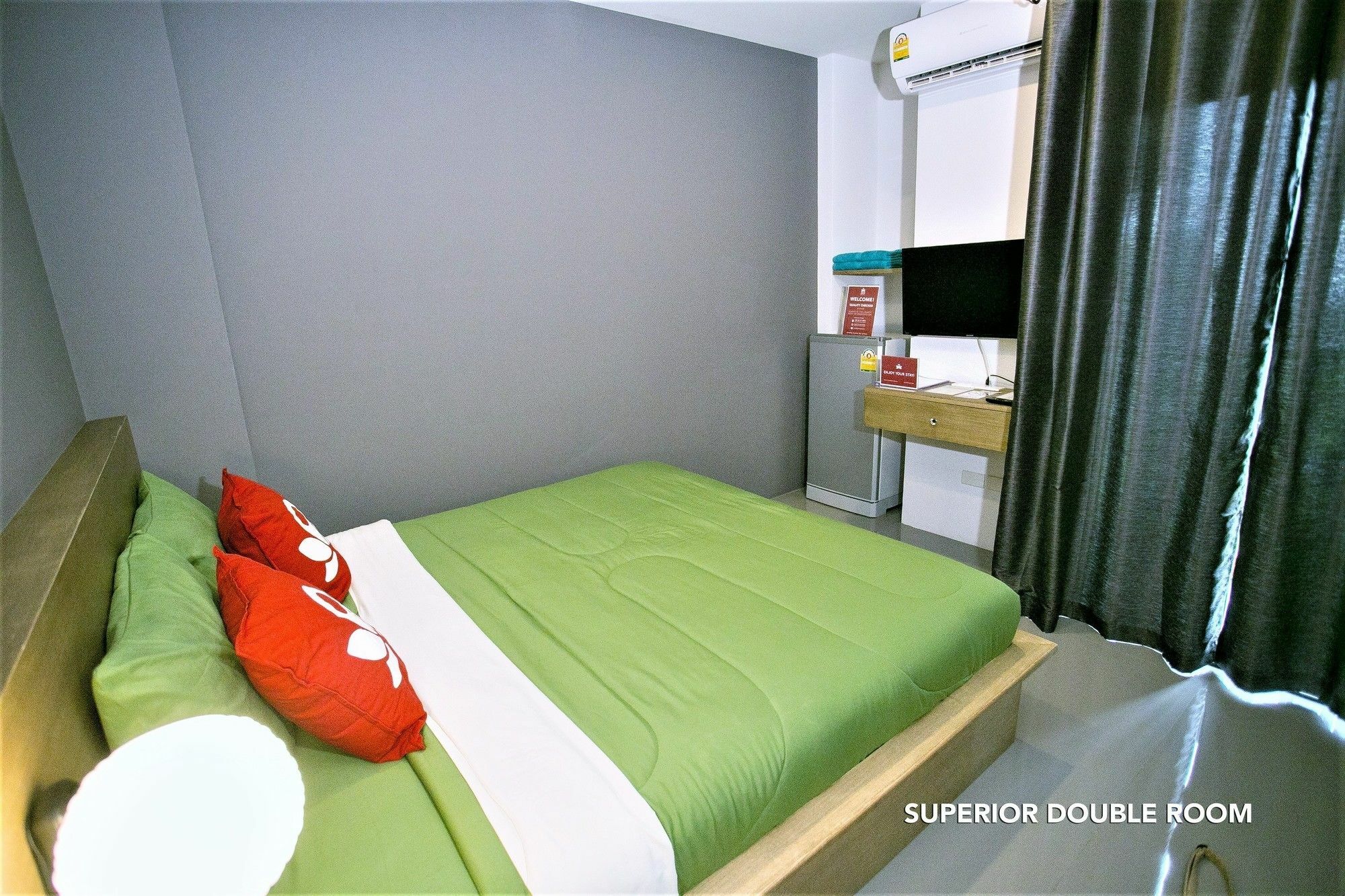 Oyo 127 D-Well Residence Hotel Bangkok Esterno foto