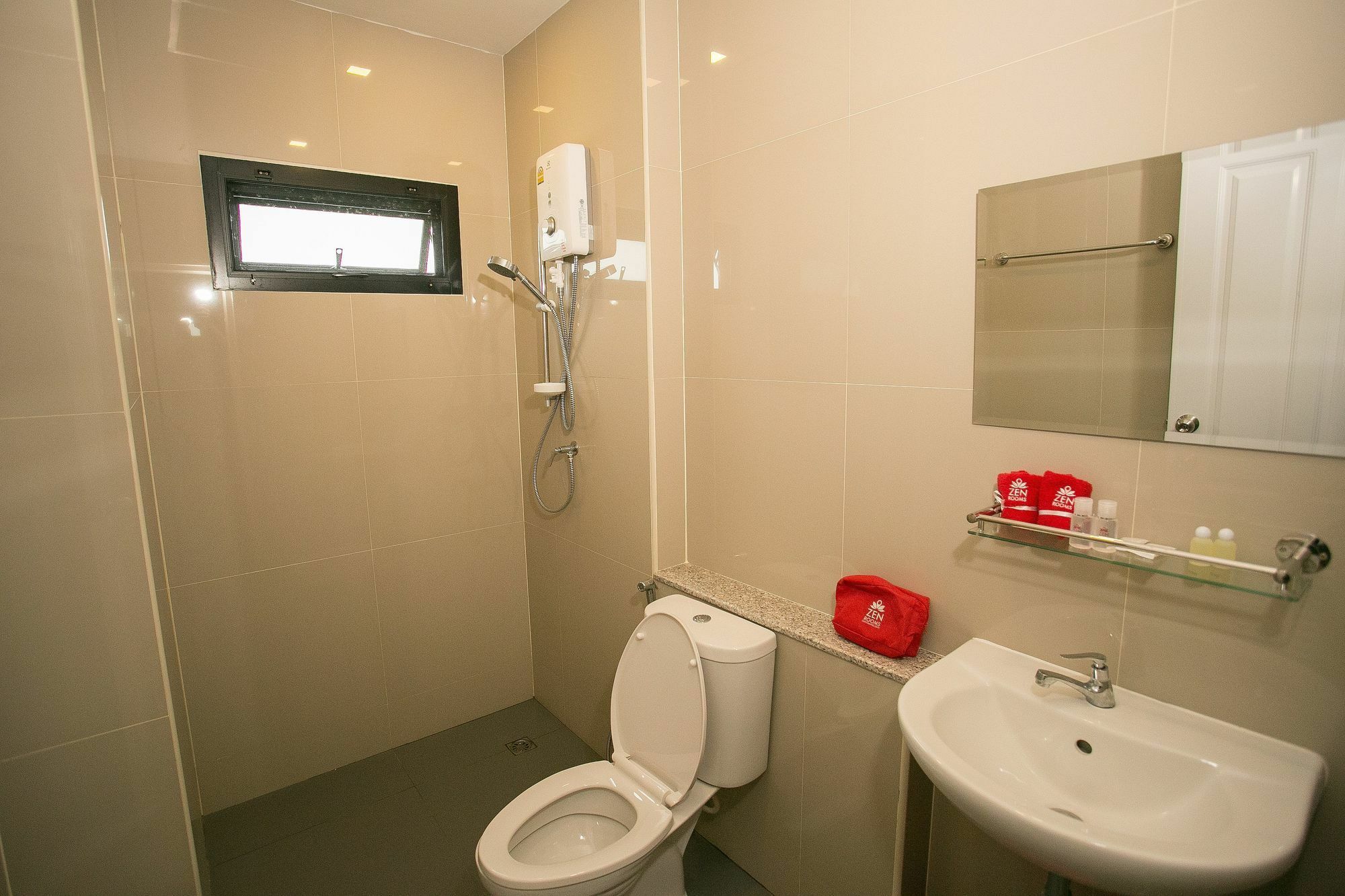 Oyo 127 D-Well Residence Hotel Bangkok Esterno foto