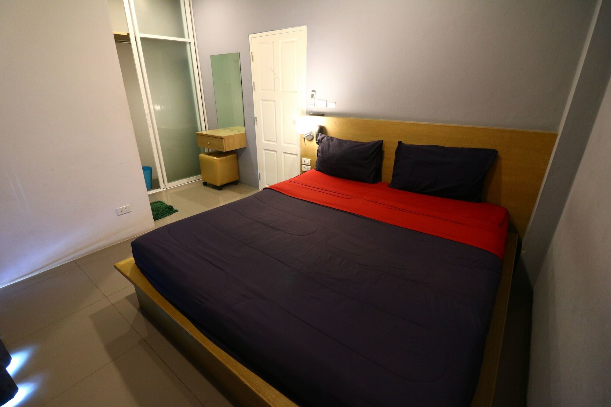 Oyo 127 D-Well Residence Hotel Bangkok Esterno foto